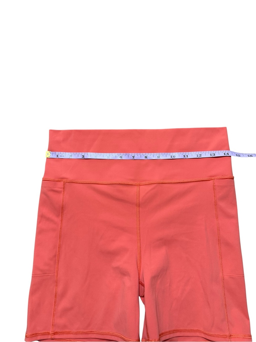 Vuori Coral Studio Pocket Shorts Size Large - Picture 3 of 6
